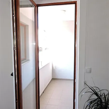 Apartman Lux S&v 1 Lukavica Istocno Hilandarska Centar *