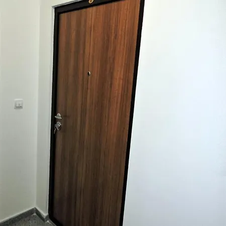 Apartman Lux S&v 1 Lukavica Istocno Hilandarska Centar Apartment Sarajevo