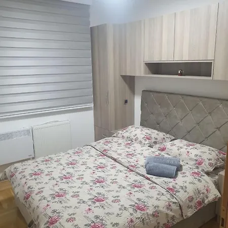 Apartman Lux S&v 1 Lukavica Istocno Hilandarska Centar Sarajevo